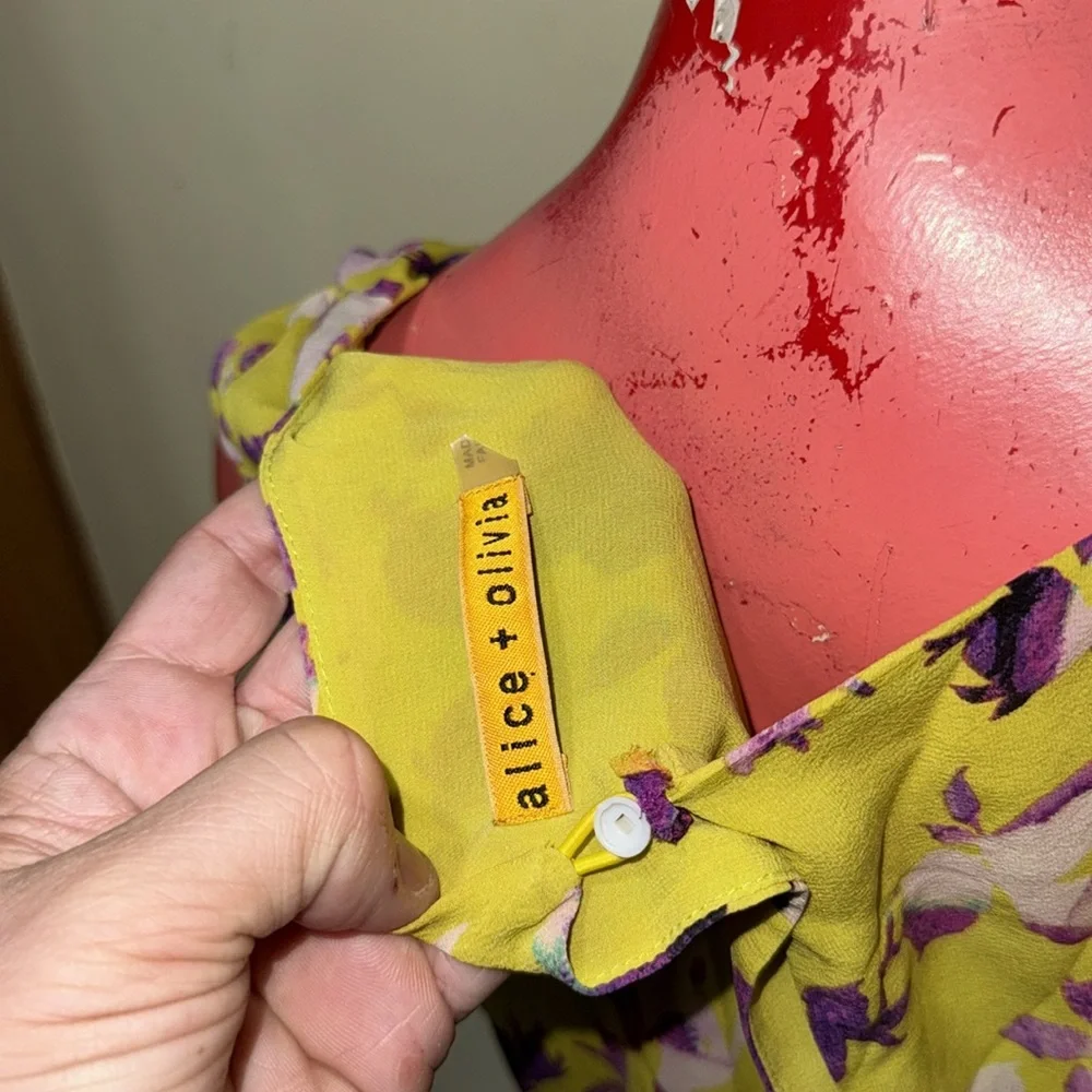 Alice + Olivia Yellow Floral silk, lined Dress with Purple Accents medium